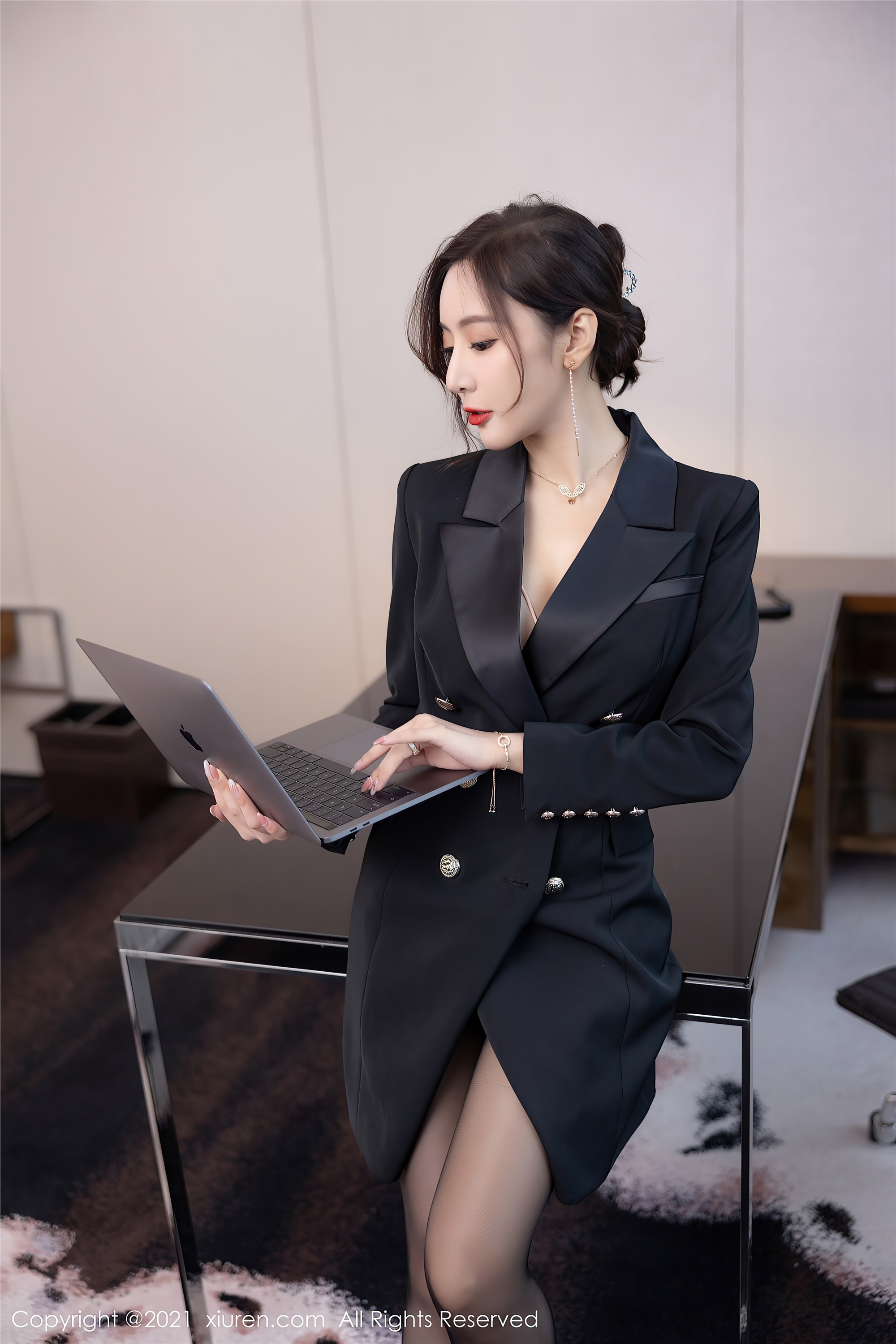 Xiuren秀人网 2021.12.02 NO.4293 王馨瑶yanni